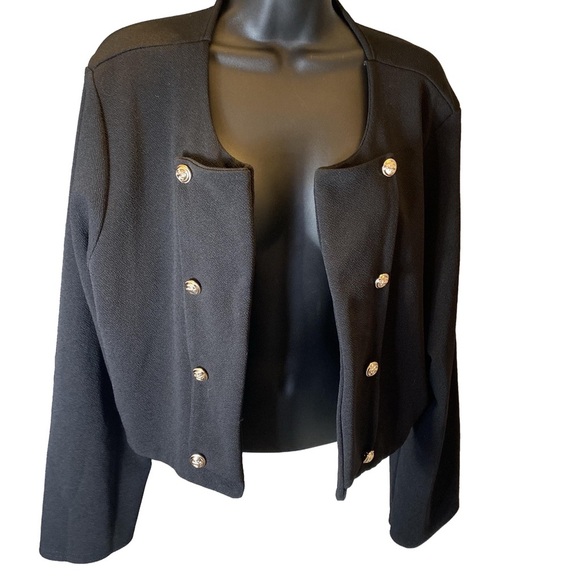 Pretty Little Thing Chic Black Cropped Jacket with Gold Buttons - Picture 2 of 5
